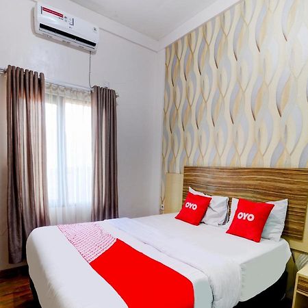 בנגקולו Oyo 90263 Hotel Diva Golf מראה חיצוני תמונה