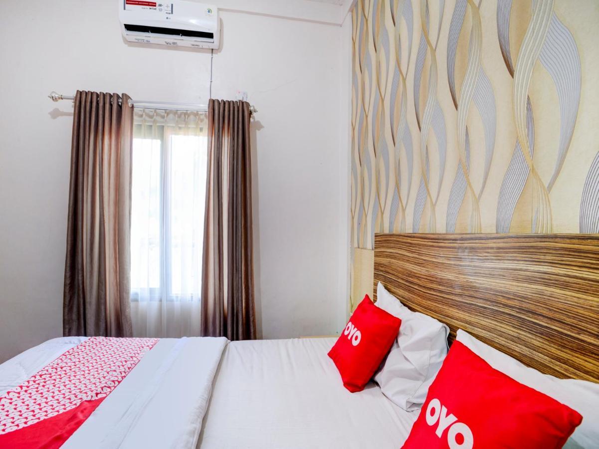 בנגקולו Oyo 90263 Hotel Diva Golf מראה חיצוני תמונה